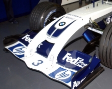 „Renault“ stebi FW26 “nosį“