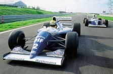 A.Senna kaltas pats?