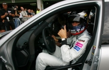 P.Rosa pilotuos trečiąjį „McLaren“