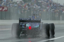 „Credit Suisse“ rems BMW