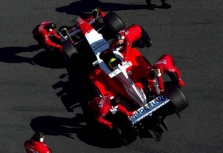 „Toyota TF105“ negailestingas padangoms