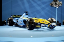 Pristatytas „Renault R25“