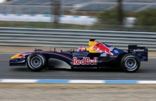 „Red Bull“ komanda daugiau rėmėjų neturės