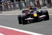 „Ferrari“ tieks variklius „Red Bull“