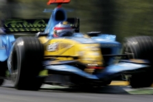 F.Alonso džiaugiasi atlaikęs M.Schumacherio atakas