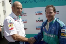 J.Villeneuve‘as įsitikinęs, kad lenktyniaus BMW