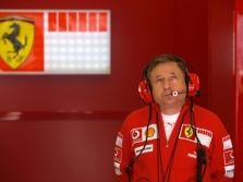 „Ferrari“ ragina gerbėjus nesitikėti stebuklo
