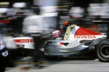 „Honda“ tapo BAR savininke