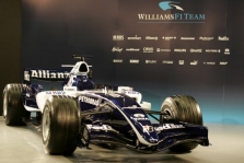 „Williams“ taikosi į lyderių trejetuką