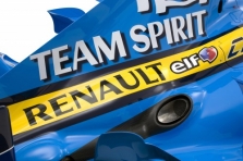 Netobulinti variklių pasiūlė „Renault“