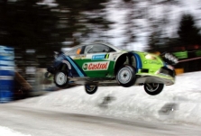 <span style="background:#000000; color:white; padding: 0 2px">WRC</span> M.Gronholmas didina atotrūkį nuo S.Loebo