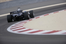 „Cosworth“ išsprendė variklių problemą
