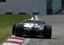 BMW atidarys pramogų parką