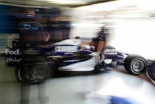 „Williams“ skuba apsispręsti dėl variklio tiekėjo