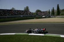 „McLaren“ giria J.P.Montoyą