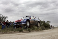 <span style="background:#000000; color:white; padding: 0 2px">WRC</span> S.Loebas artėja prie eilinės pergalės