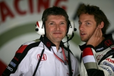 „Honda“ tikslas – aplenkti „McLaren“