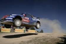 <span style="background:#000000; color:white; padding: 0 2px">WRC</span> Ženklios permainos taisyklėse