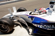 „BMW Sauber“ naudos radikalius sparnus