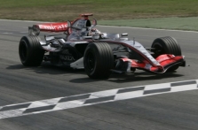 „Renault“, „McLaren“ ir „Michelin“ dirbs kartu