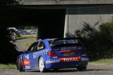 <span style="background:#000000; color:white; padding: 0 2px">WRC</span> S.Loebas – Vokietijos ralio priekyje