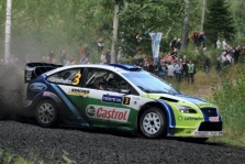 <span style="background:#000000; color:white; padding: 0 2px">WRC</span> M.Gronholmas artėja prie pergalės Suomijoje
