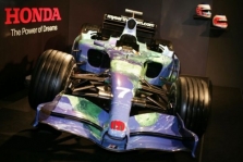„Honda“ neturi planų vėl turėti savo komandą „Formulėje-1“
