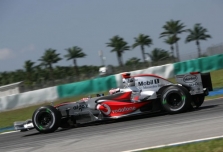 „McLaren“ teigia dar labiau priartėję prie „Ferrari“