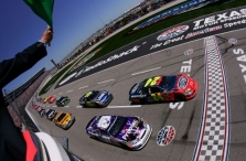 NASCAR: Teksase nugalėjo J. Burtonas