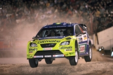 <span style="background:#000000; color:white; padding: 0 2px">WRC</span> Argentinos ralio priekyje – M. Hirvonenas