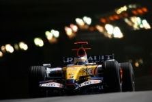 „Renault“ kvalifikacijoje naudos naują priekinį sparną