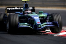 R. Barrichello už mėnesio tikisi pagreitėjimo