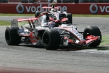 Italų žurnalistas išgalvojo „McLaren“ lenktynininkų laiškus
