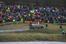 <span style="background:#000000; color:white; padding: 0 2px">WRC</span> M. Hirvonenas laimėjo ralį, S. Loebas – čempionatą