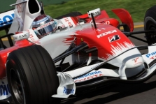 J. Trulli: „Toyota“ gali važiuoti dar greičiau