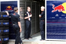 „Red Bull“ leista toliau dalyvauti Malaizijos GP