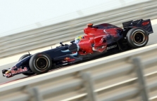 Šiandien „Toro Rosso“ pristatys naują bolidą