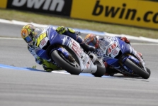 <span style="background:#d5002c; color:white; padding: 0 2px">MotoGP</span> V. Rossi pasuks į „Kawasaki"?