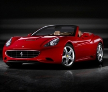 Pristatyta „Ferrari California"