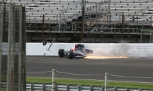 <span style="background:#3f3f3f; color:white; padding: 0 2px">IndyCar</span> Indianapolis 500: „Išlikimo diena”