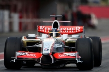 „Bridgestone“ palaiko padangų šildytuvų draudimą