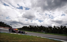 „Red Bull“ problemos – dėl padangų?