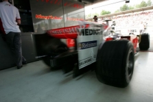 „Force India“ atidėjo naujos pavarų dėžės debiutą