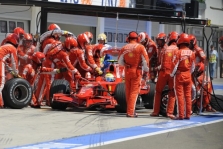 „Ferrari“ – įspėjimas ir bauda (pakoreguota)