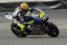 <span style="background:#d5002c; color:white; padding: 0 2px">MotoGP</span> V. Rossi nutraukė C. Stonerio „pole“ seriją