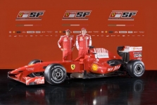 „Ferrari“ nesibaimina vidinės pilotų konkurencijos