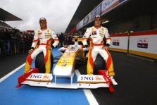 Oficialiai pristatytas „Renault R29“