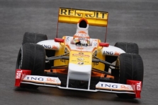 „Renault“ ruošia naują R29 bolido nosį?