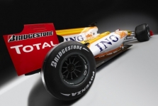 „Renault“ pakeitė bandymų planus