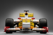 „Renault“ vis labiau tiki nauju bolidu